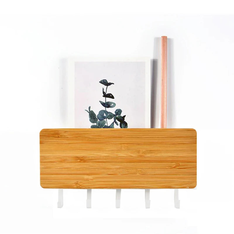 Porta-Chaves de Parede em Bambu com 6 Ganchos – Suporte Organizador Decorativo para Chaves, Casacos e Acessórios | Estilo e Funcionalidade no Seu Lar