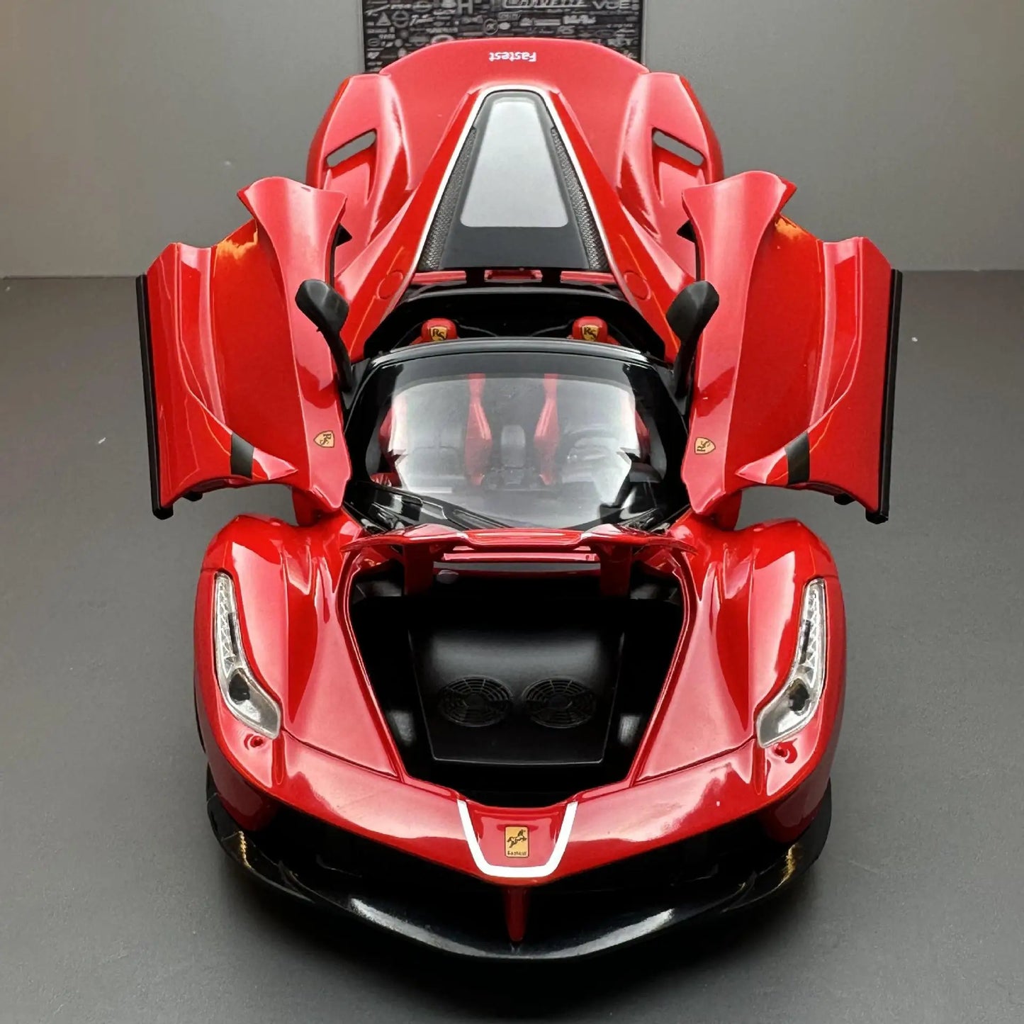 🏎️ Miniatura Ferrari LaFerrari Conversível 1:22 Welly – Modelo de Corrida Colecionável (Diecast)