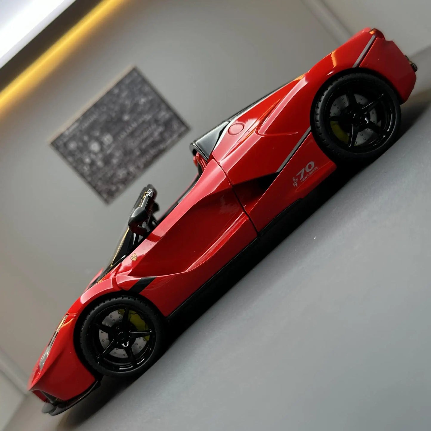 🏎️ Miniatura Ferrari LaFerrari Conversível 1:22 Welly – Modelo de Corrida Colecionável (Diecast)