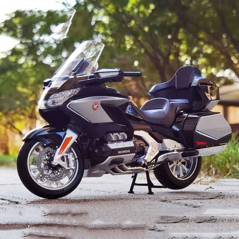 1:11 Honda Gold Wing GL800 2021 Alloy Die Cast Motorcycle Model Vehicle Collection Sound and Light Off Road Autocycle Toys Car