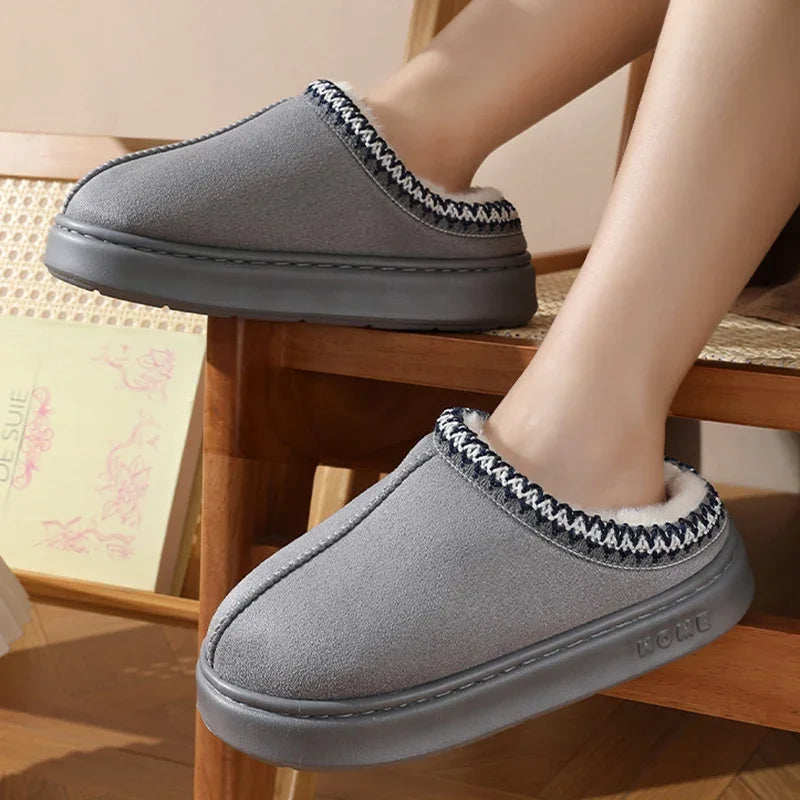 Pantufa Fluffy Plataforma – Conforto e Estilo para o Inverno 2025!