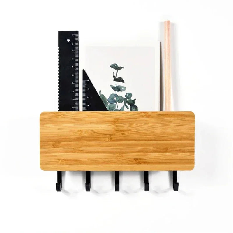 Porta-Chaves de Parede em Bambu com 6 Ganchos – Suporte Organizador Decorativo para Chaves, Casacos e Acessórios | Estilo e Funcionalidade no Seu Lar
