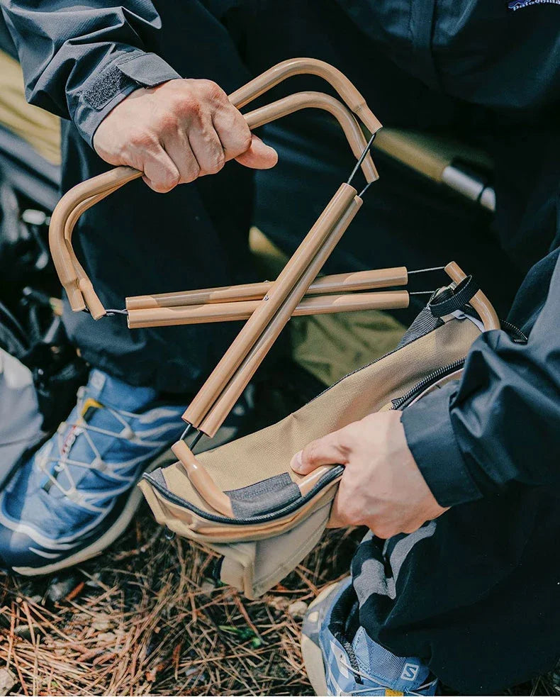 Banquinho Dobrável Portátil – Seu Companheiro Perfeito para Aventuras!