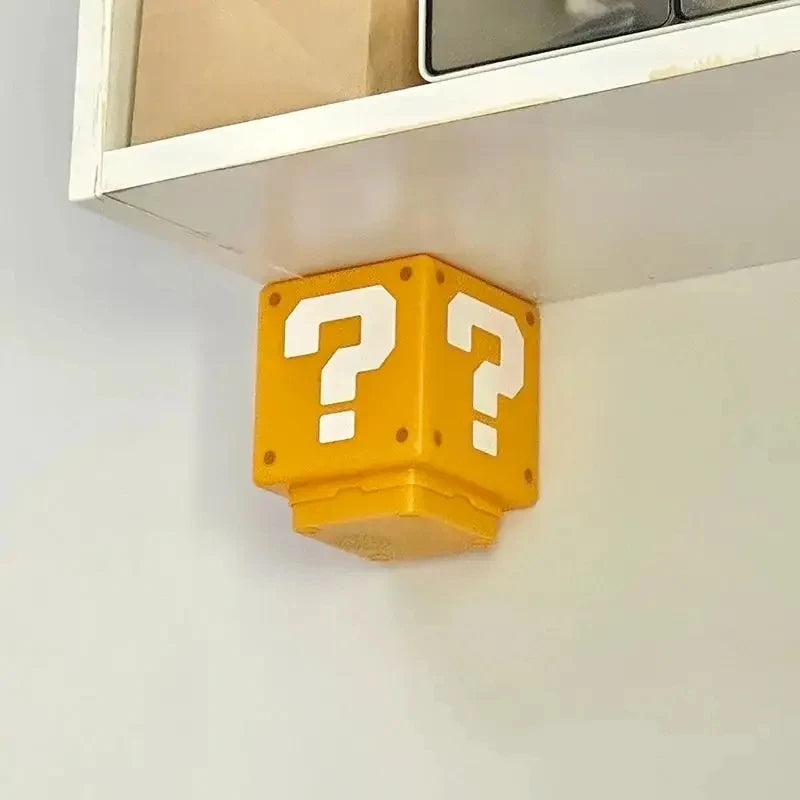 Luminária Bloco de Interrogação Super Mario – Ilumine Seu Espaço com Nostalgia!