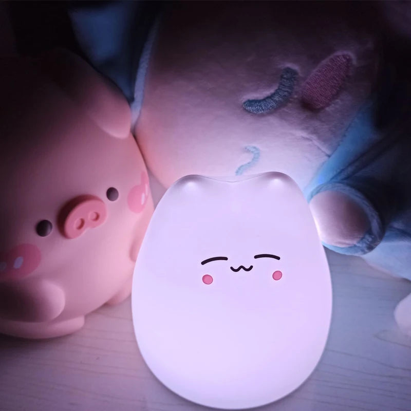 Luminária Noturna Kawaii de Gato – Toque para Troca de Cores, Proteção para os Olhos e Iluminação Suave