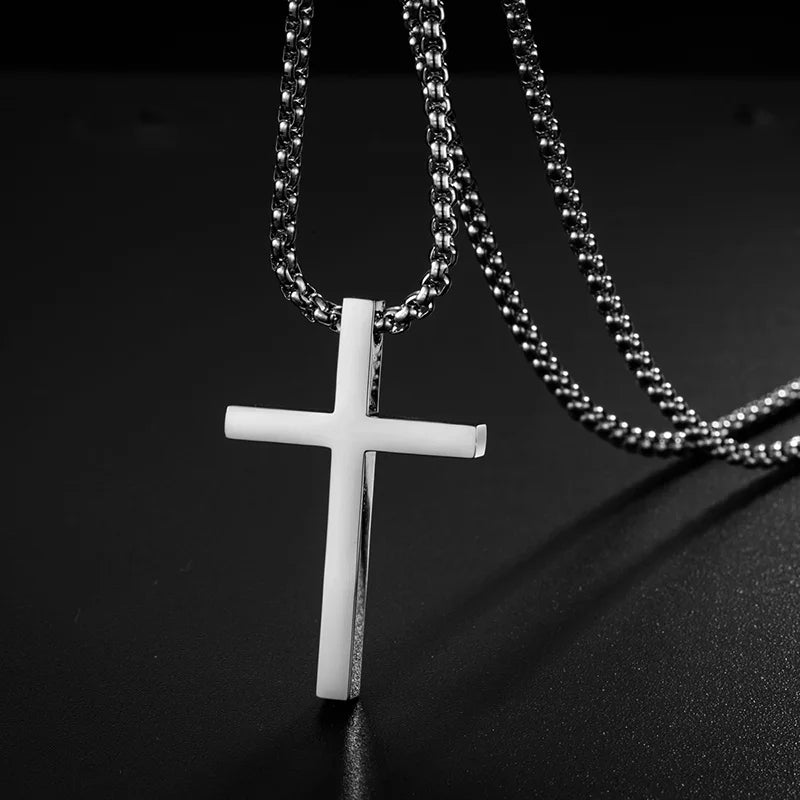 Colar de Pingente Cruz de Aço Inoxidável - Minimalista para Homens e Mulheres