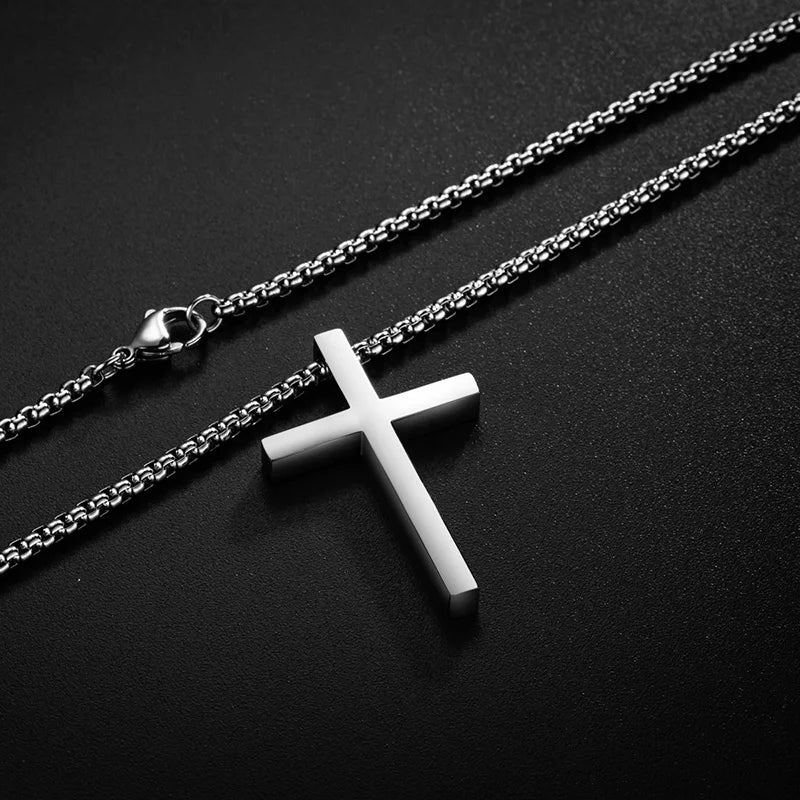 Colar de Pingente Cruz de Aço Inoxidável - Minimalista para Homens e Mulheres