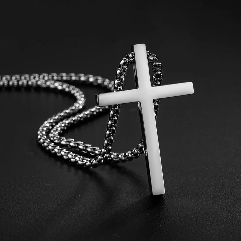 Colar de Pingente Cruz de Aço Inoxidável - Minimalista para Homens e Mulheres