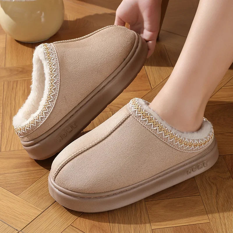 Pantufa Fluffy Plataforma – Conforto e Estilo para o Inverno 2025!